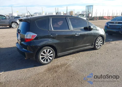 2013 Honda Fit Sport z USA, uszkodzony, nr VIN JHMGE8H53DC011706